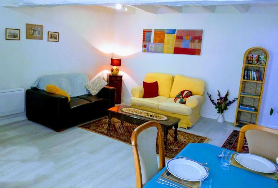 Gencay, Le Maison Blanche Villa Dış mekan fotoğraf